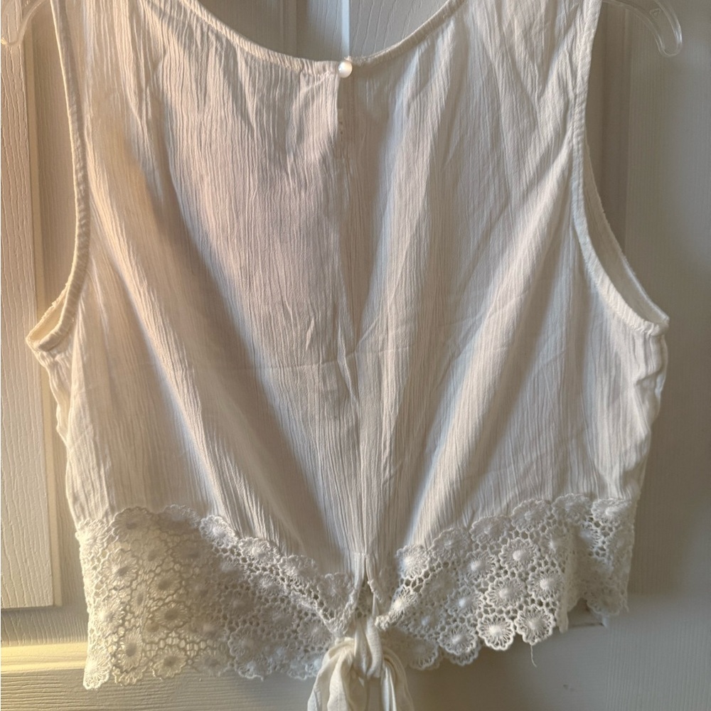 Self Esteem Ivory Lace Detail Blouse NWT - Picture 5 of 7